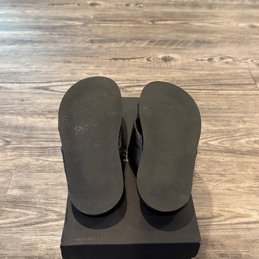 Banana Republic Black Crisscross Leather Slide Sandals - Picture 11 of 14